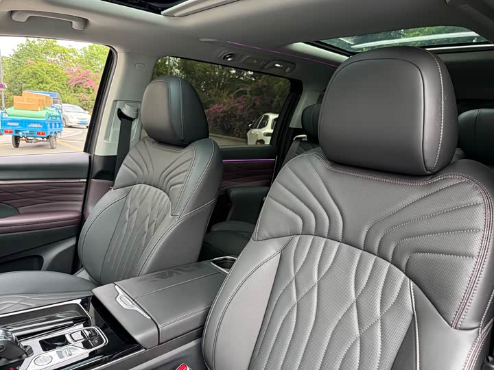 Фото 18 - GAC Trumpchi M8