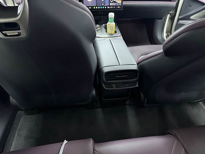 Фото 13 - Xiaomi SU7