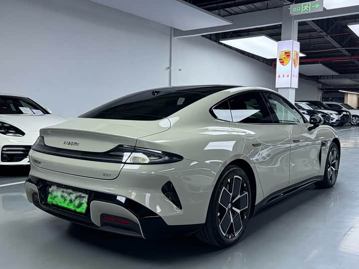 Фото 16 - Xiaomi SU7