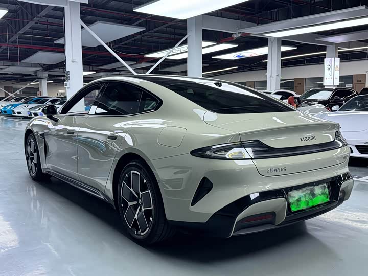 Фото 18 - Xiaomi SU7