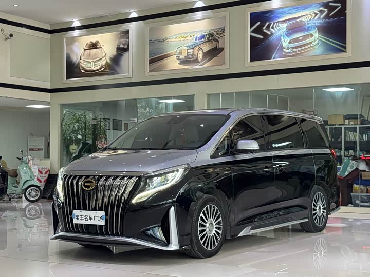 Фото 1 - GAC Trumpchi M8