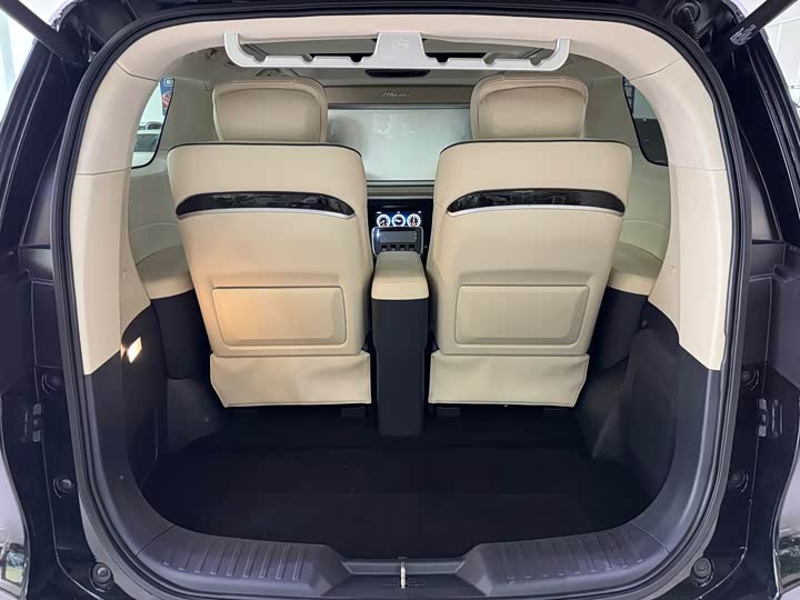 Фото 17 - GAC Trumpchi M8