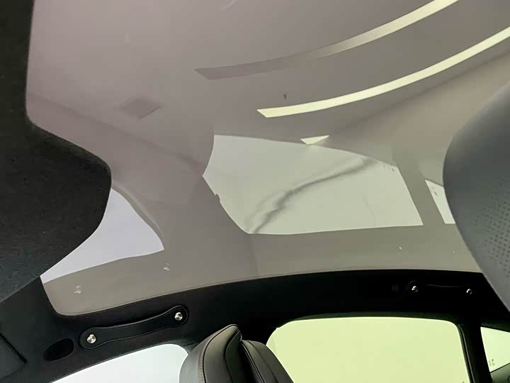 Фото 12 - Xiaomi SU7