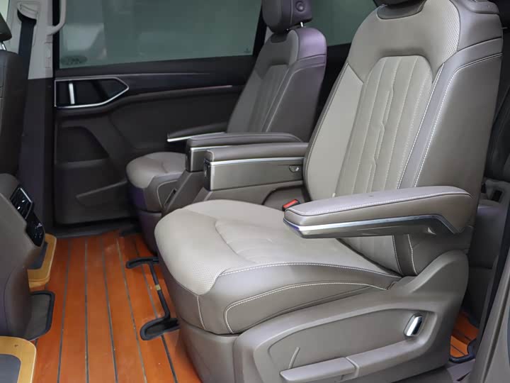 Фото 11 - Volkswagen Viloran