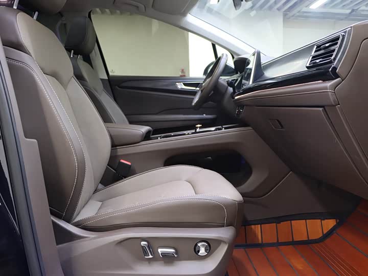 Фото 5 - Volkswagen Viloran