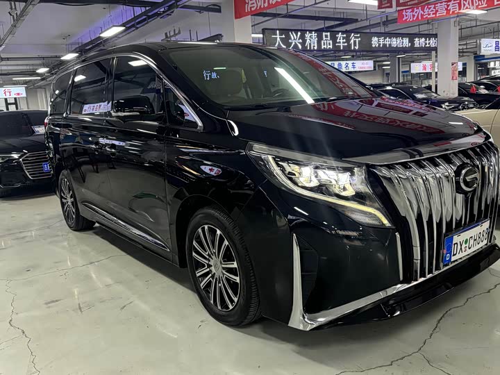 Фото 3 - GAC Trumpchi M8