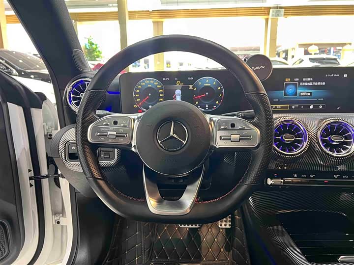 Фото 15 - Mercedes-Benz CLA-Class