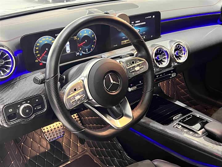 Фото 16 - Mercedes-Benz CLA-Class