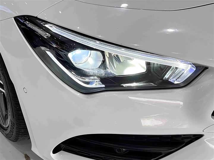 Фото 7 - Mercedes-Benz CLA-Class