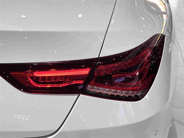 Фото 8 - Mercedes-Benz CLA-Class