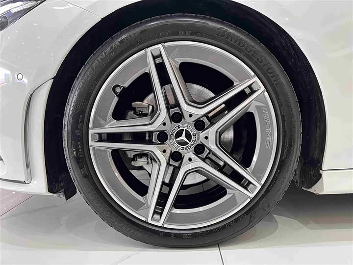 Фото 9 - Mercedes-Benz CLA-Class