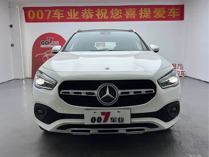 Фото 2 - Mercedes-Benz GLA-Class