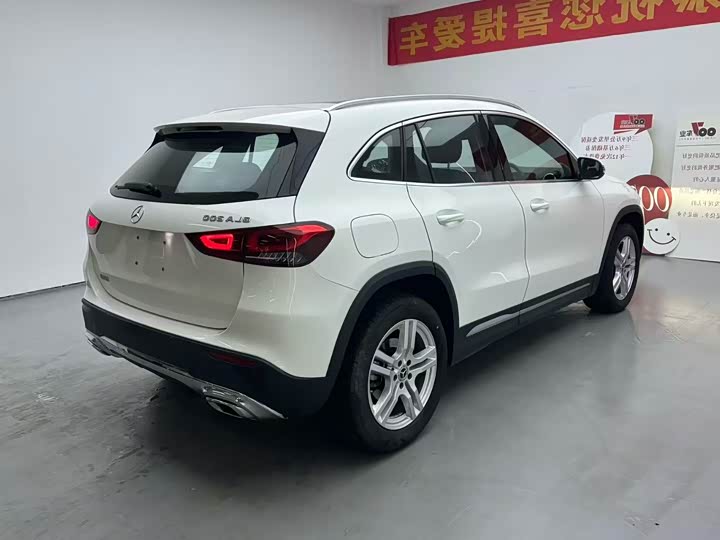 Фото 7 - Mercedes-Benz GLA-Class