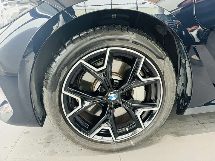 Фото 13 - BMW i3