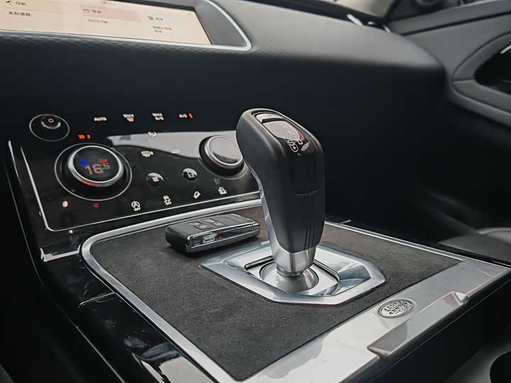 Фото 10 - Land Rover Range Rover Evoque L