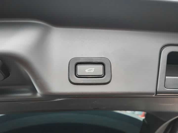 Фото 18 - Land Rover Range Rover Evoque L