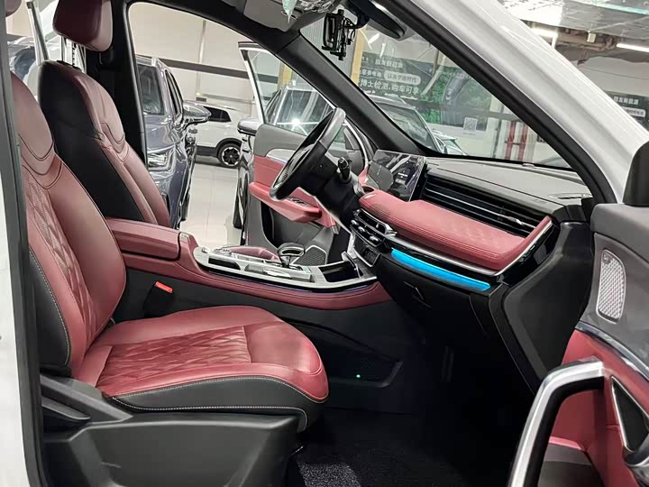 Фото 17 - Jetour X70 Plus