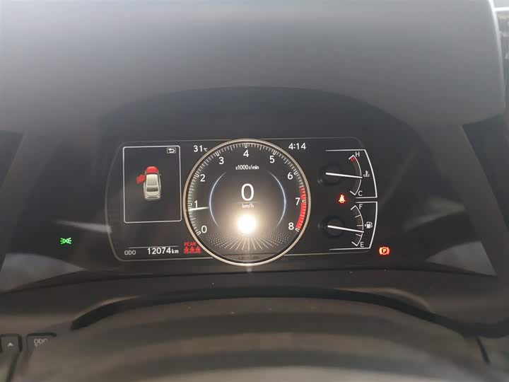 Фото 12 - Lexus ES