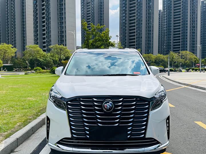 Фото 2 - Buick GL8 ES