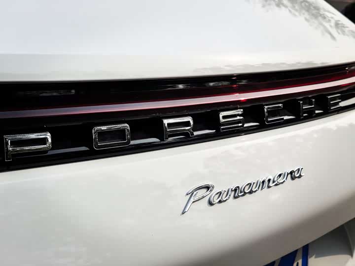 Фото 12 - Porsche Panamera