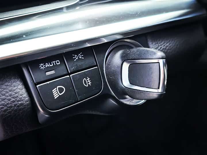 Фото 7 - Porsche Panamera