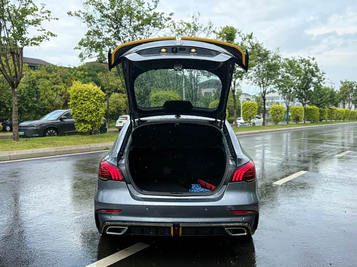 Фото 11 - MG Motor 6