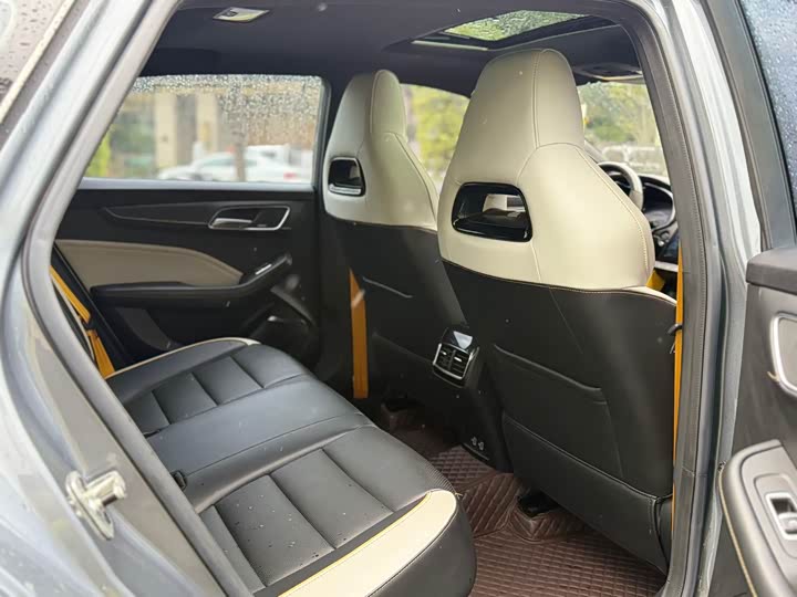 Фото 12 - MG Motor 6