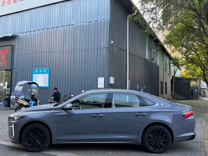 Фото 5 - Geely Preface L