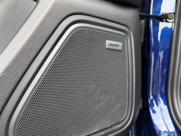 Фото 15 - Porsche Macan