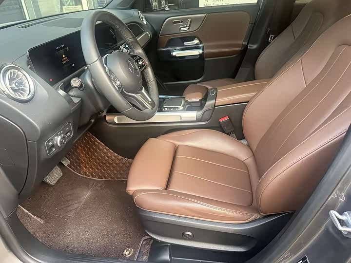 Фото 6 - Mercedes-Benz GLB-Class