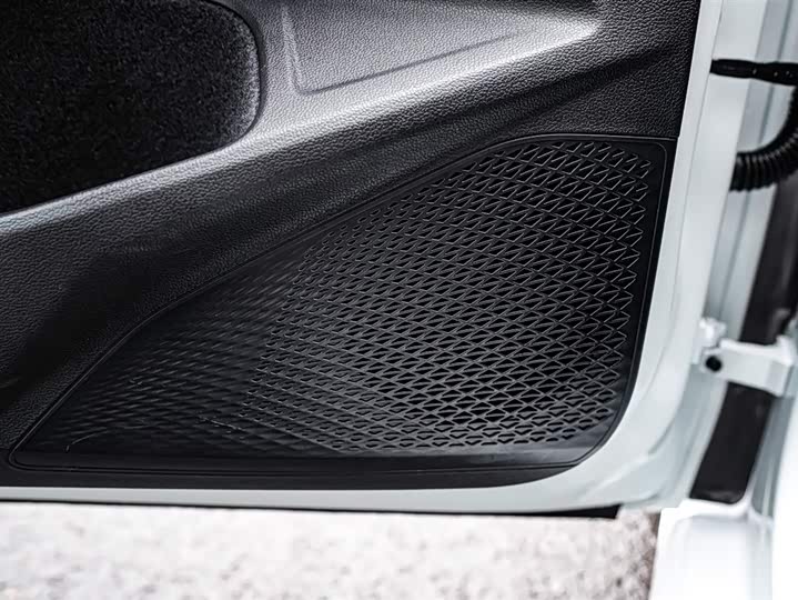 Фото 15 - Volkswagen Golf