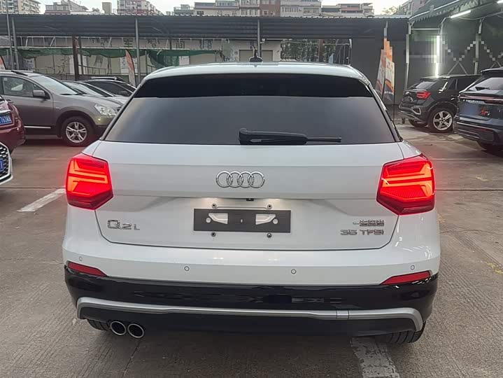 Фото 9 - Audi Q2L