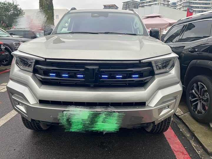 Фото 2 - Tank 400 Hybrid