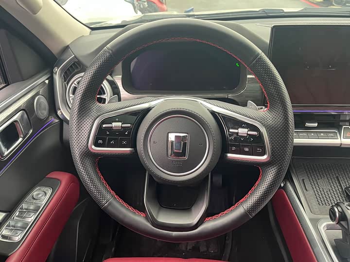 Фото 9 - Tank 400 Hybrid