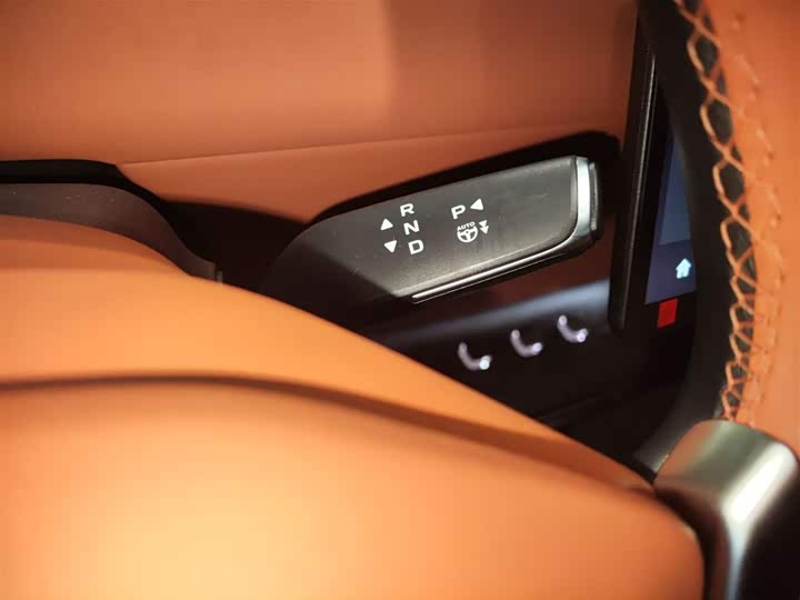 Фото 14 - Changan Qiyuan (Nevo) E07