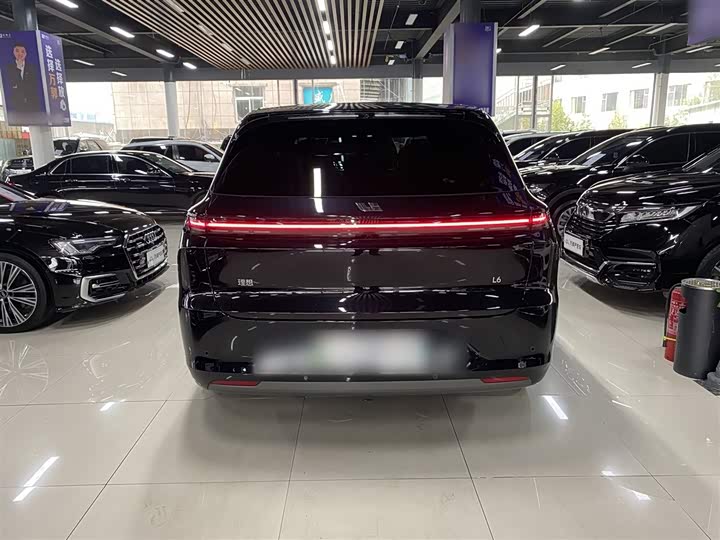 Фото 12 - LiXiang L6