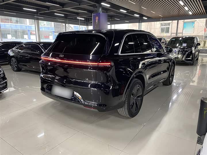 Фото 13 - LiXiang L6