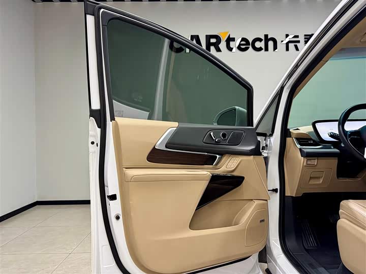 Фото 11 - Buick GL8 Century