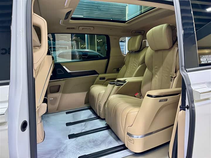 Фото 24 - Buick GL8 Century