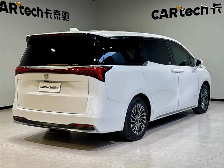 Фото 4 - Buick GL8 Century