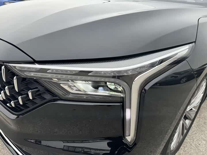 Фото 11 - Bestune B70