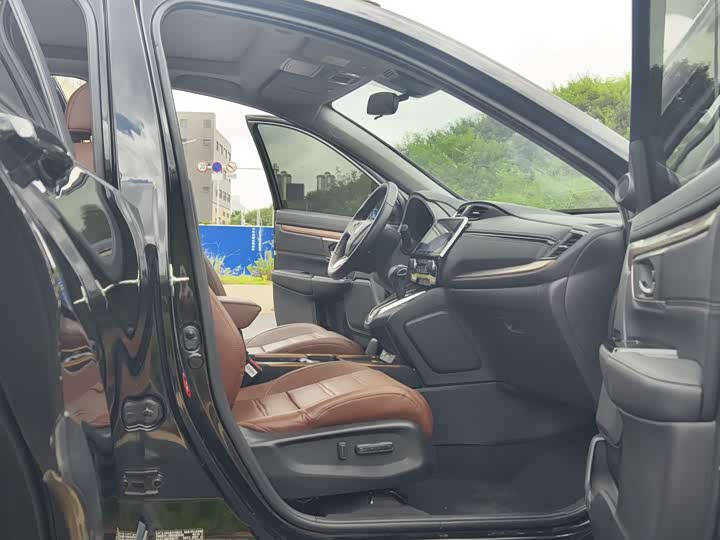 Фото 12 - Honda CR-V