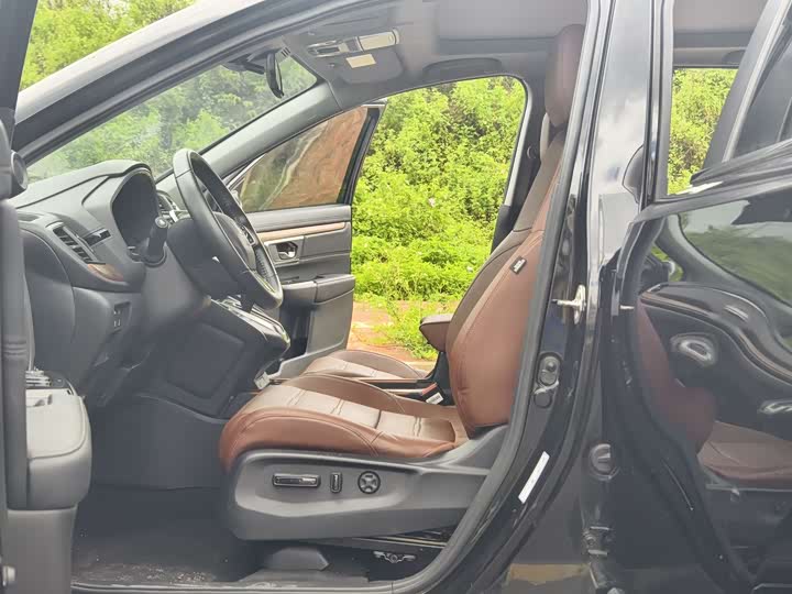 Фото 9 - Honda CR-V