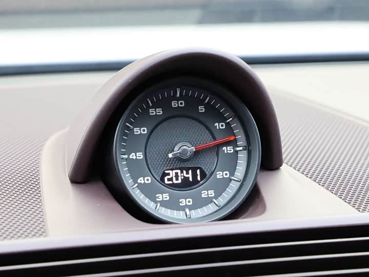 Фото 23 - Porsche Panamera