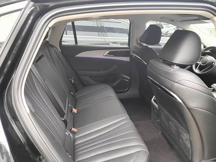 Фото 5 - Hongqi H5