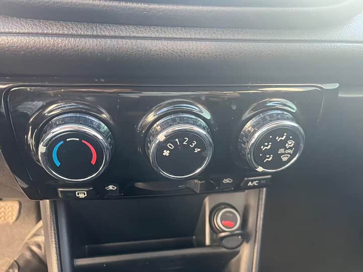 Фото 17 - Toyota Vios