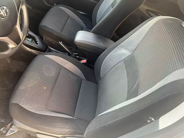 Фото 26 - Toyota Vios