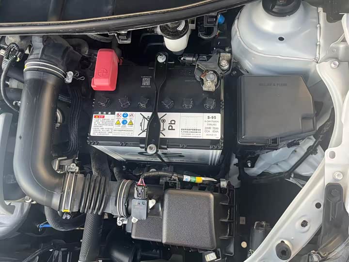 Фото 30 - Toyota Vios