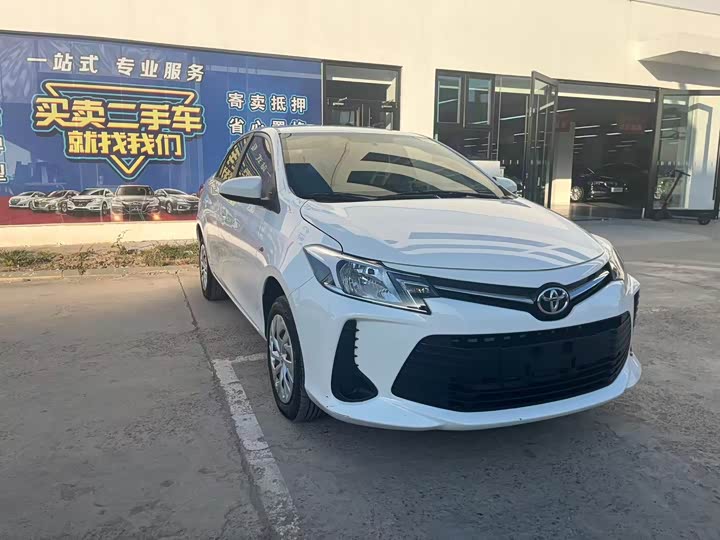 Фото 4 - Toyota Vios