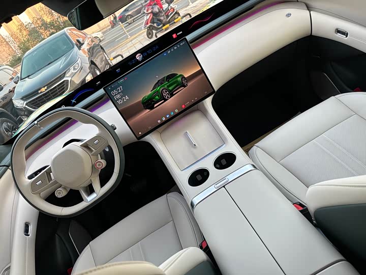 Фото 18 - Xiaomi YU7